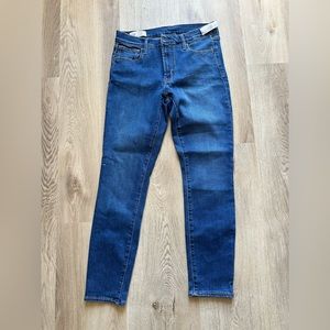NWT Gap Women’s True Skinny Mid Rise Jeans, Size 29/8R